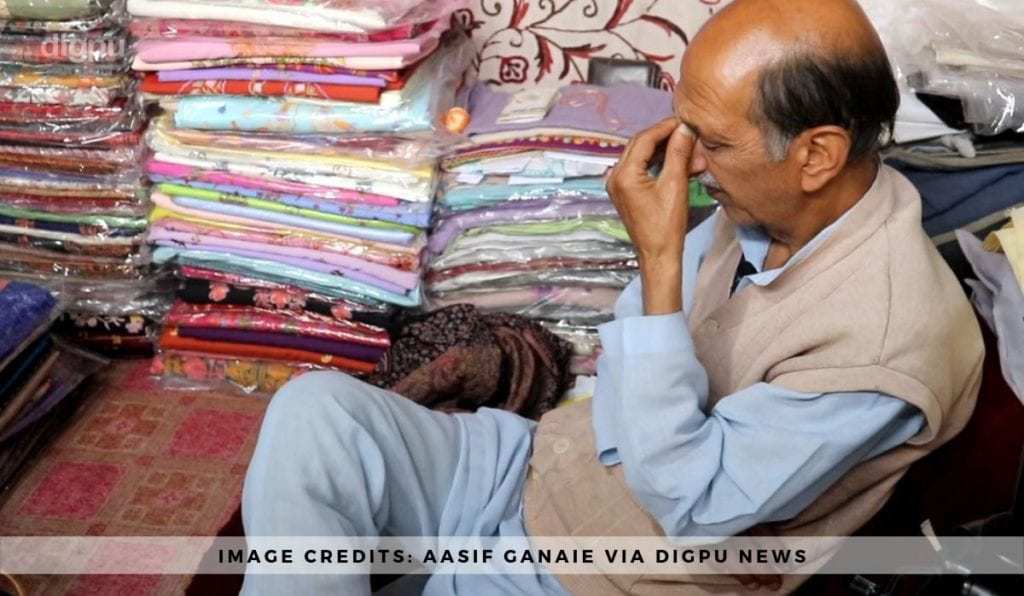 Abdul Majeed Shah - Making shawls for 40 years in Kashmir - Digpu