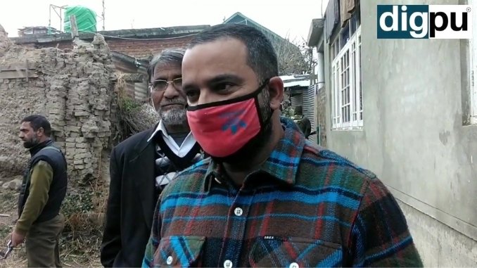 DDC election candidates launch door to door campaign in Pulwama - Digpu News