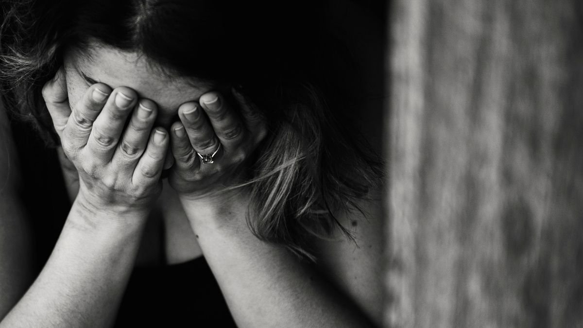 Scientist says roots of major depression in all its genetic complexity 1 Roots of major depression in all its genetic complexity Scientists (2)