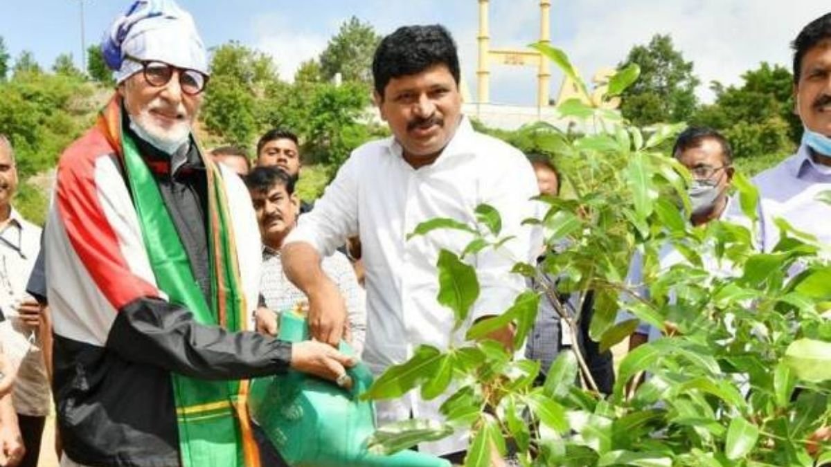 Amitabh Bachchan participates in Green India challenge