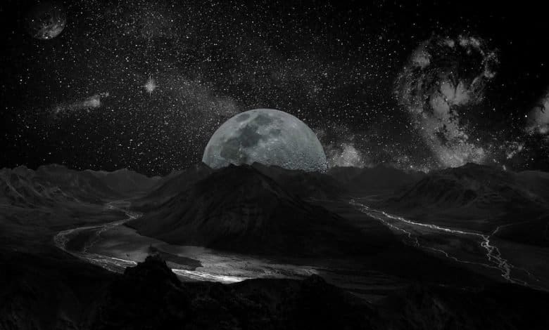 Moon - Planets - Solar System