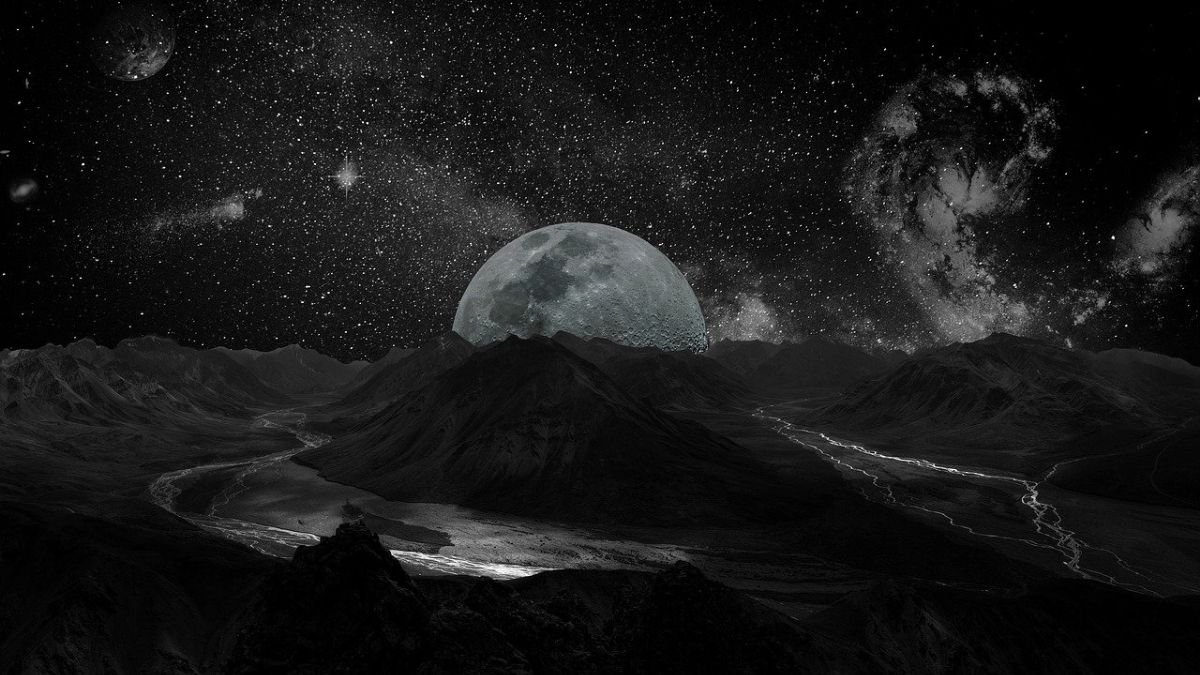 Planetary scientists discover signs of solar-driven changes on Moon