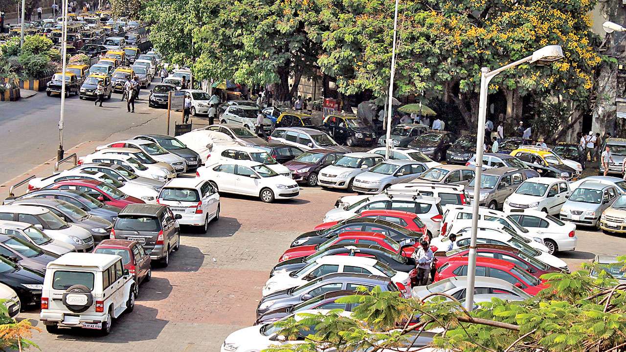 Mumbai: High Court says family with one flat cannot have 4-5 cars on parking space scarcity issue