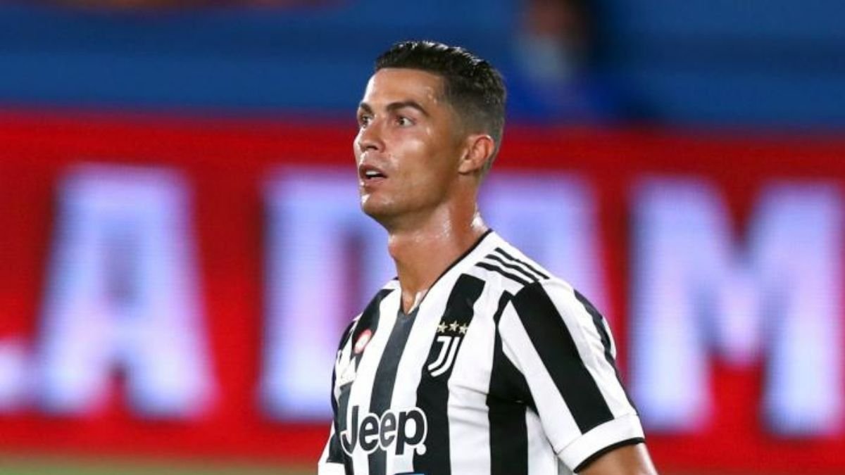 Cristiano Ronaldo being lured by Manchester City for €15 million-per-season