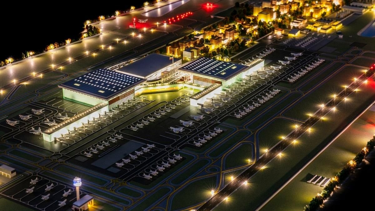 Why is Noida International Airport billed as India's first 'net-zero emission airport'?
