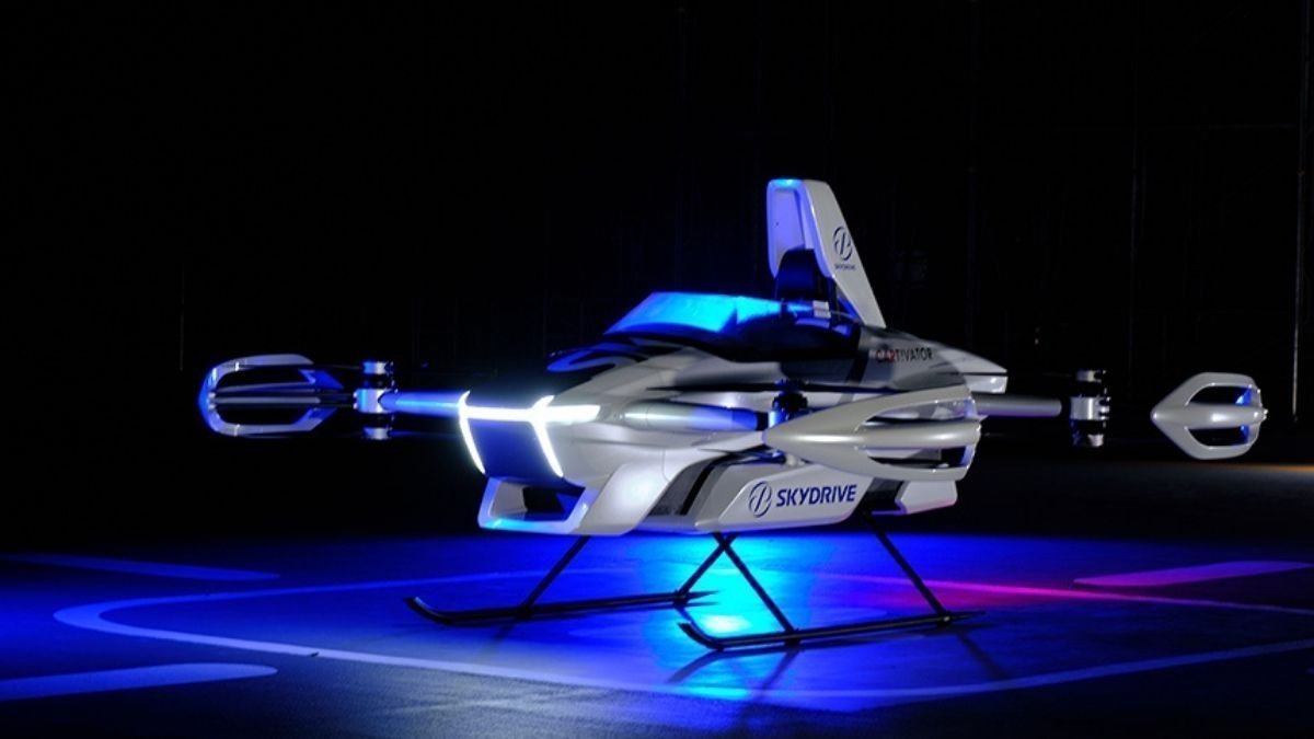 SkyDrive would soon let you fly in a compact, electric flying machine
