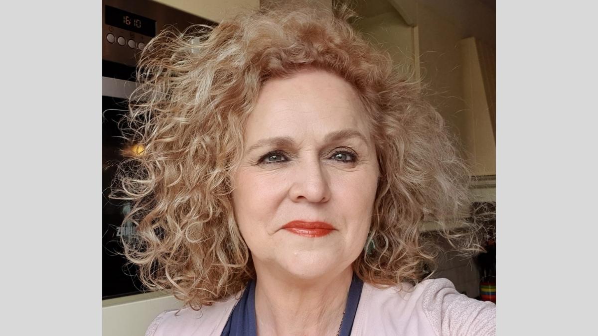 Dr Saskia Harkema was honoured by Unified Brainz as an international leader transcending barriers